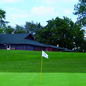 Pewaukee WI golf courses Pewaukee WI golf courses